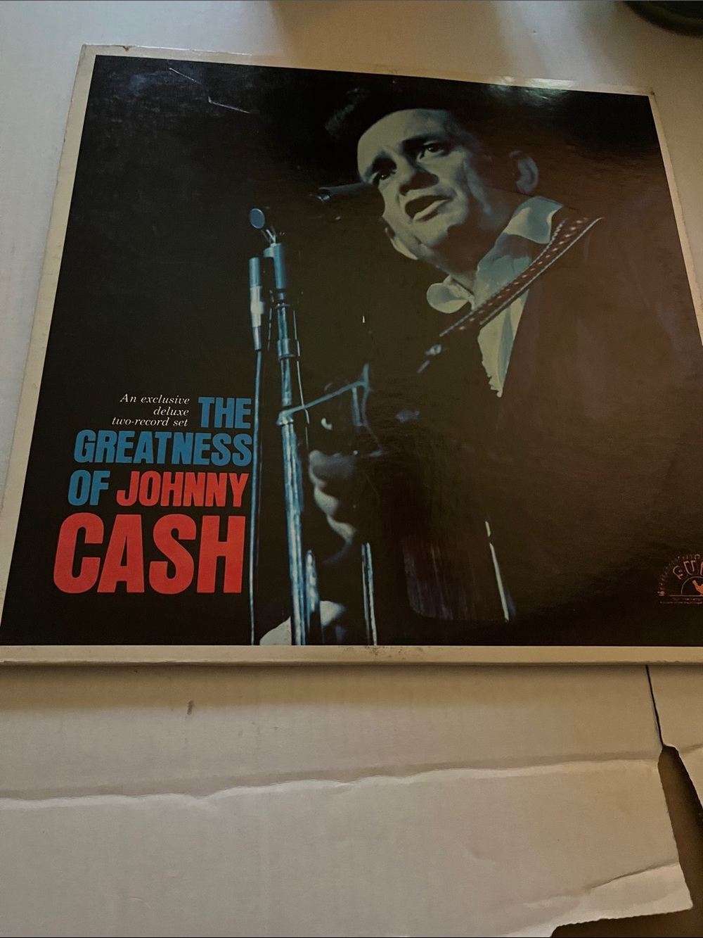 Vintage-Style 2 Record set - The Greatness of Johnny Cash